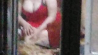 الجارة الميلف تجسس