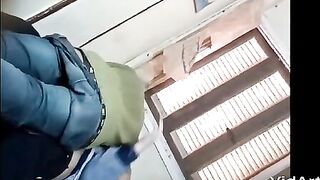 بنت مصرية محجبة تعرض نفسها للنيك