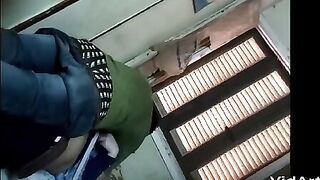 بنت مصرية محجبة تعرض نفسها للنيك