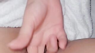 arab lesbians masterbating