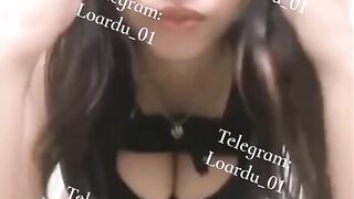 arab girl fingiring her ass and suck it