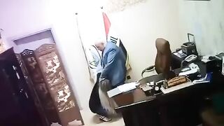 سكس مسؤول عراقي مع موظفة