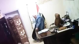سكس مسؤول عراقي مع موظفة