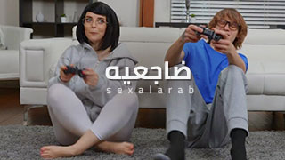 أثداء طبيعية كبيرة - سكس مترجم