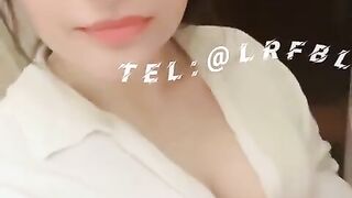 مراهقة مصرية تناك بعنف